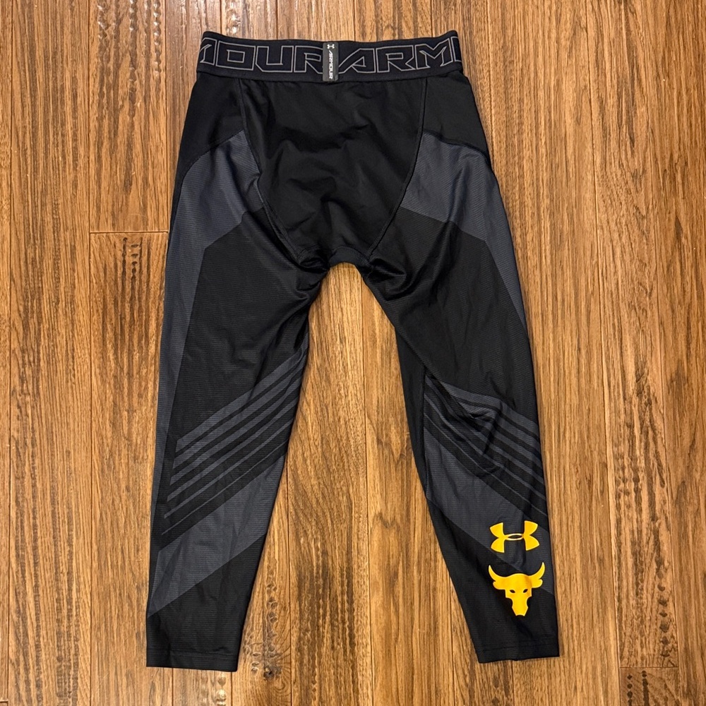 Under Armour The Rock Men's Black and Yellow 3/4 Leggings